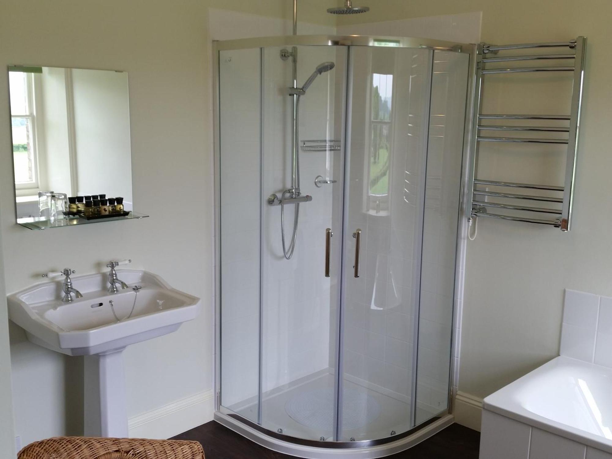 Upper Letton Farm Bed & Breakfast Leintwardine ภายนอก รูปภาพ